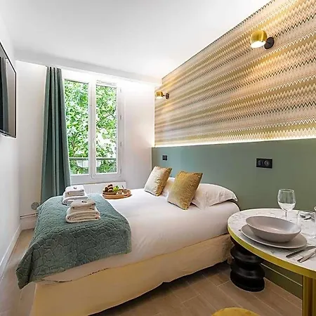 Hotel Peaceful In Beaugrenelle 2*